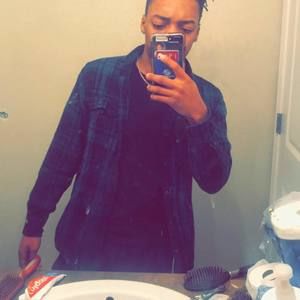 Meet your Posher, Oshae